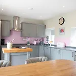 Relaxing Pet Friendly Rural Retreat Feriehus