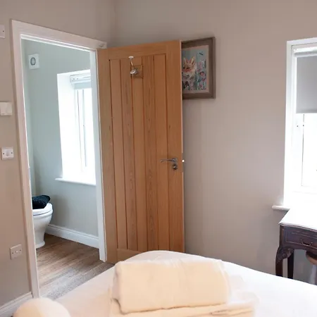 בית נופש Relaxing Pet Friendly Rural Retreat סדברג