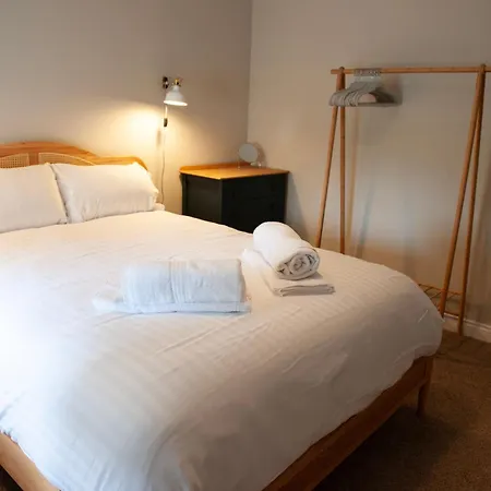 Relaxing Pet Friendly Rural Retreat בית נופש סדברג