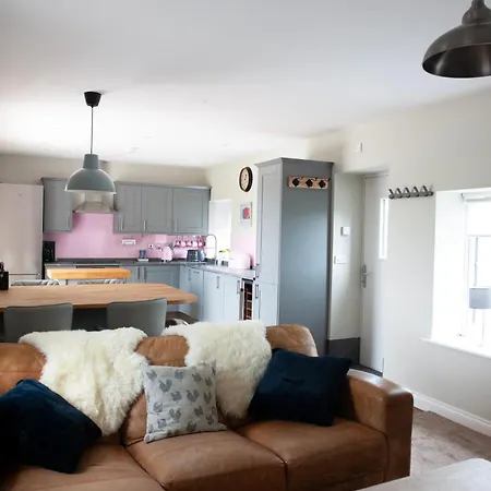 Relaxing Pet Friendly Rural Retreat סדברג