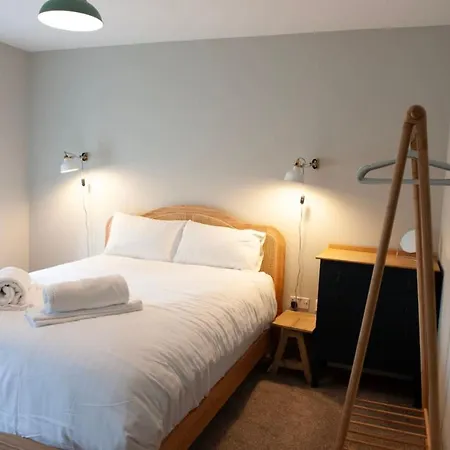 Relaxing Pet Friendly Rural Retreat * סדברג